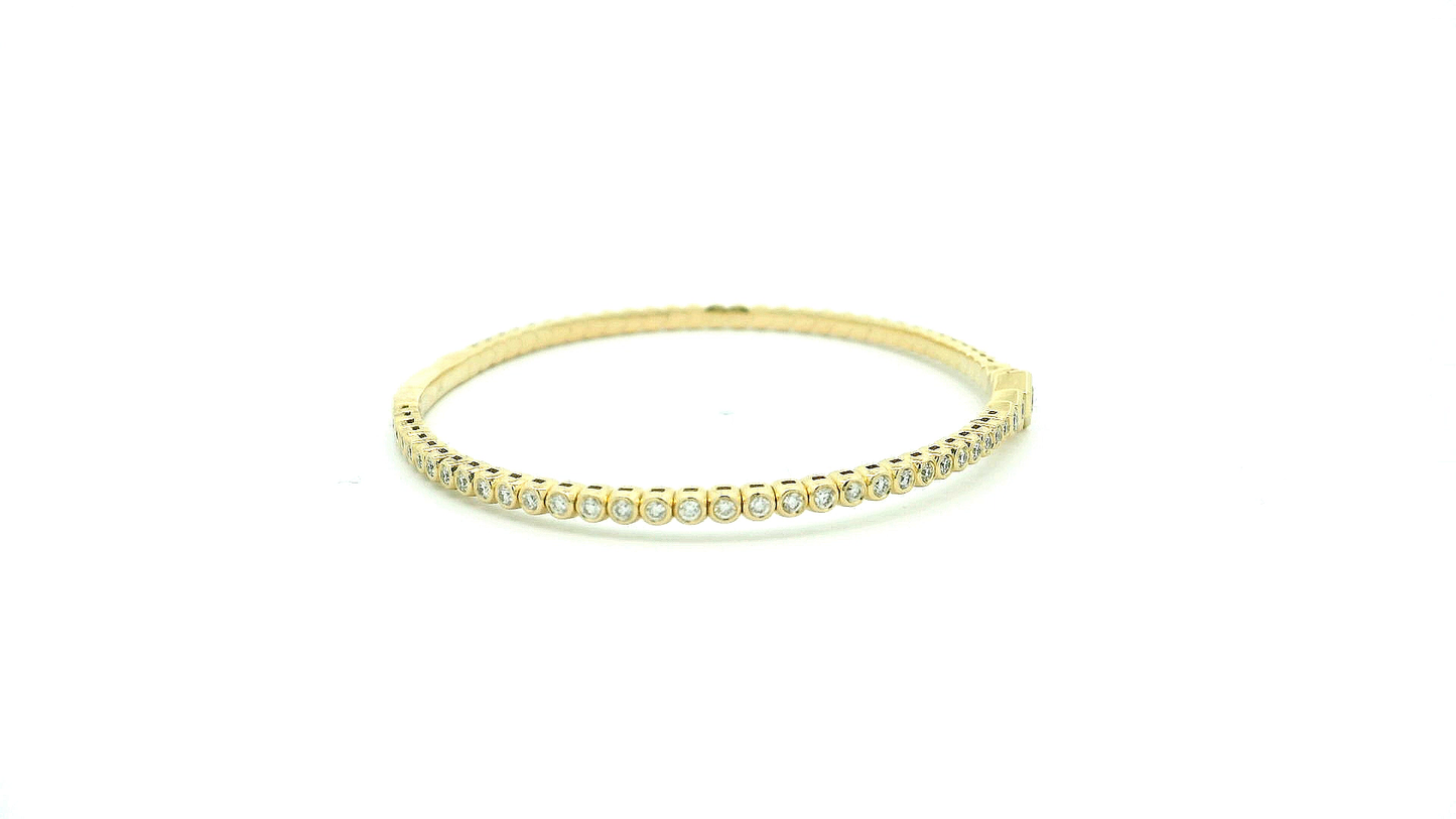Elegant Bracelet with Diamond Accents