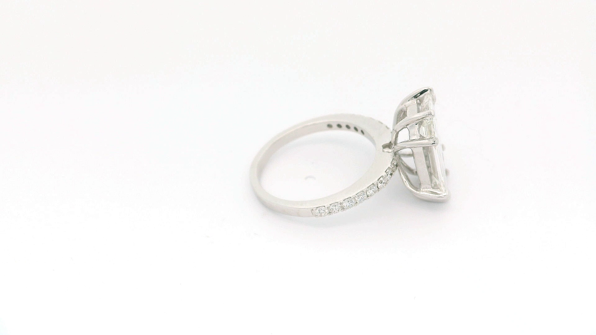 Elegant Emerald-Cut Diamond Ring