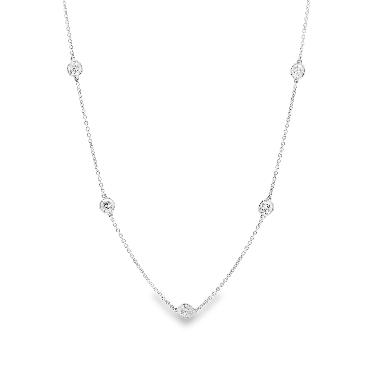 Elegant Necklace with Sparkling Accents
