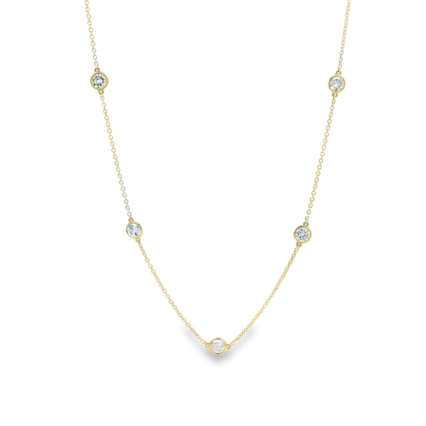 Elegant Necklace with Sparkling Accents