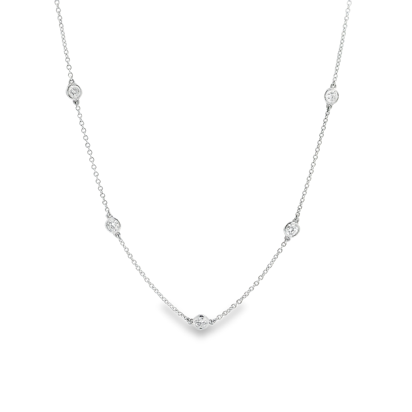 Elegant Necklace with Sparkling Accents