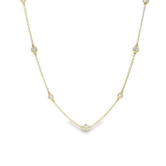 Elegant Necklace with Sparkling Accents