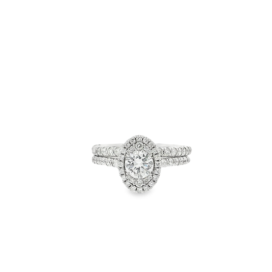 Elegant Oval Diamond Engagement Ring