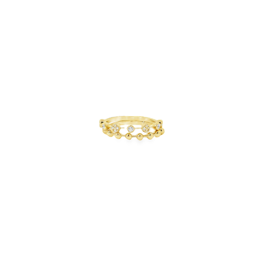 Elegant Gold Ring with Diamonds