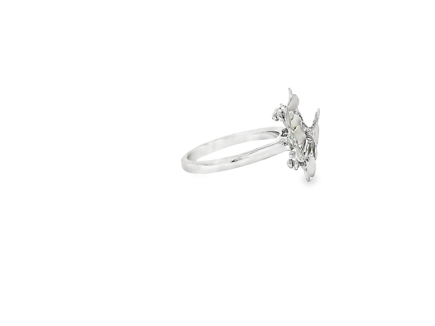Elegant Floral Ring