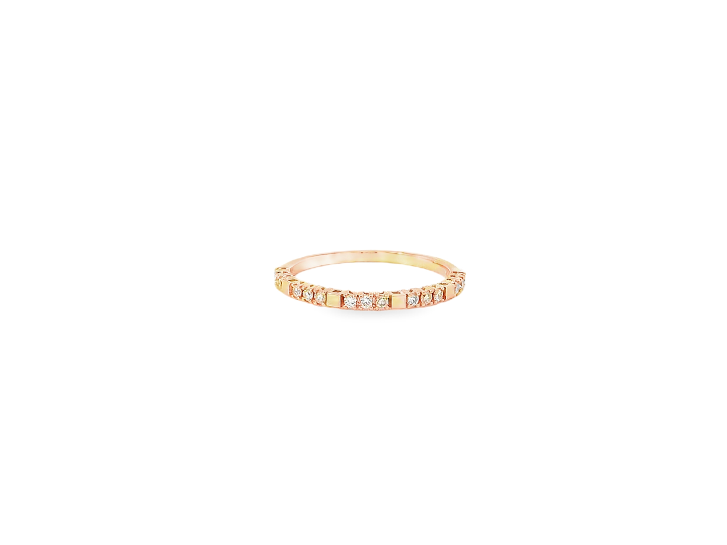 Elegant Gold Diamond Ring