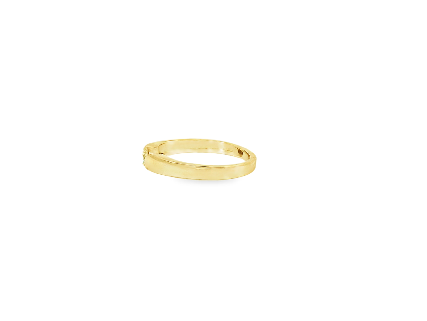 Elegant Gold Ring with Diamond