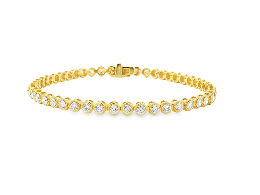 Elegant Gold Diamond Bracelet