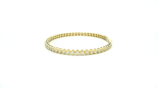 Elegant Bracelet with Sparkling Details