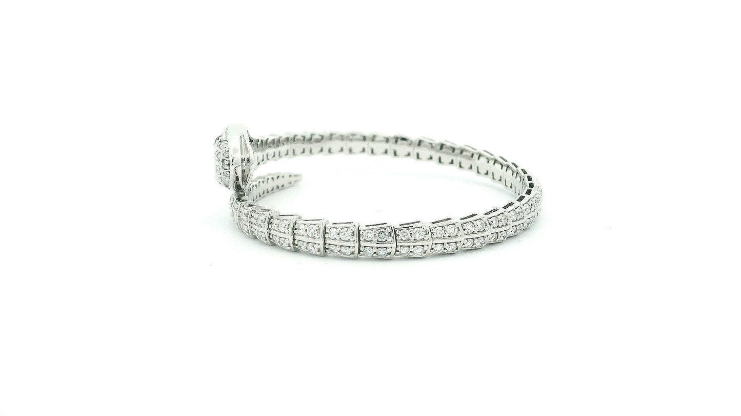 Elegant Snake-Inspired Diamond Bracelet