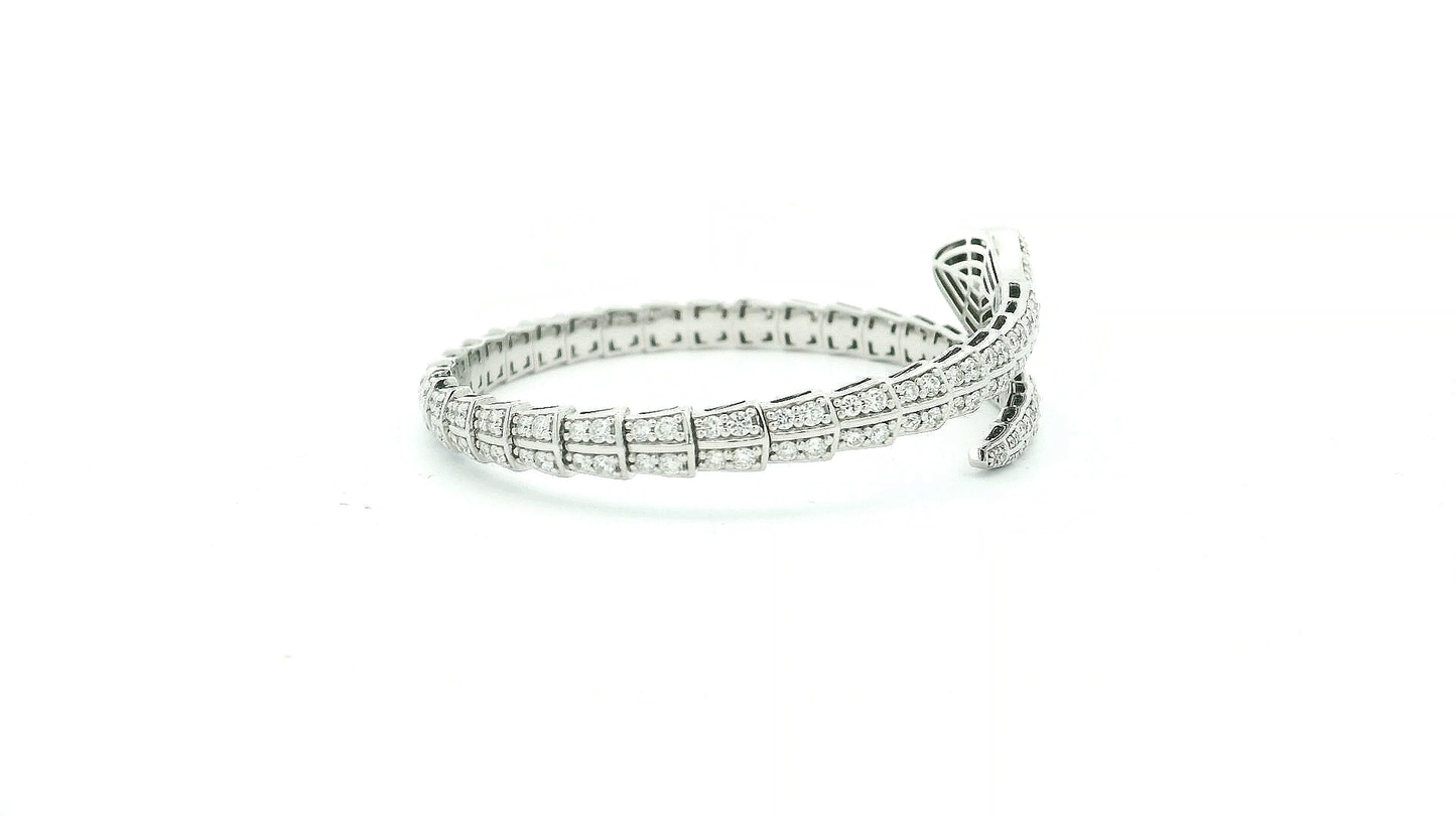 Elegant Snake-Inspired Diamond Bracelet