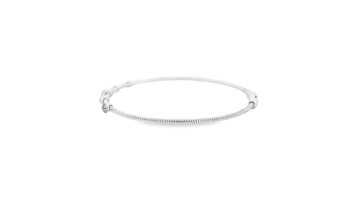 Elegant Bracelet with Unique Design