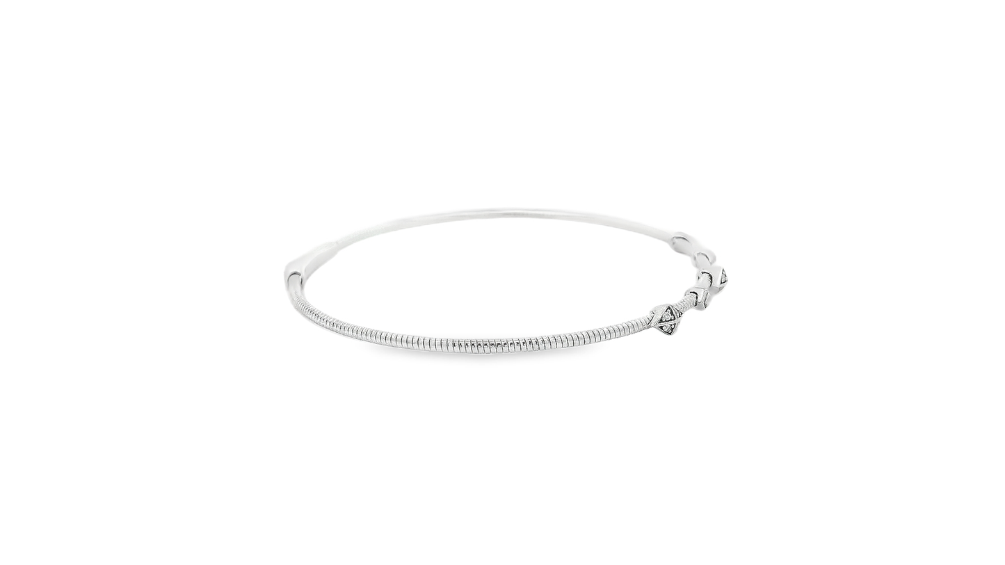 Elegant Bracelet with Unique Design
