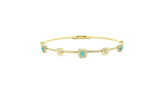 Elegant Floral Design Bracelet