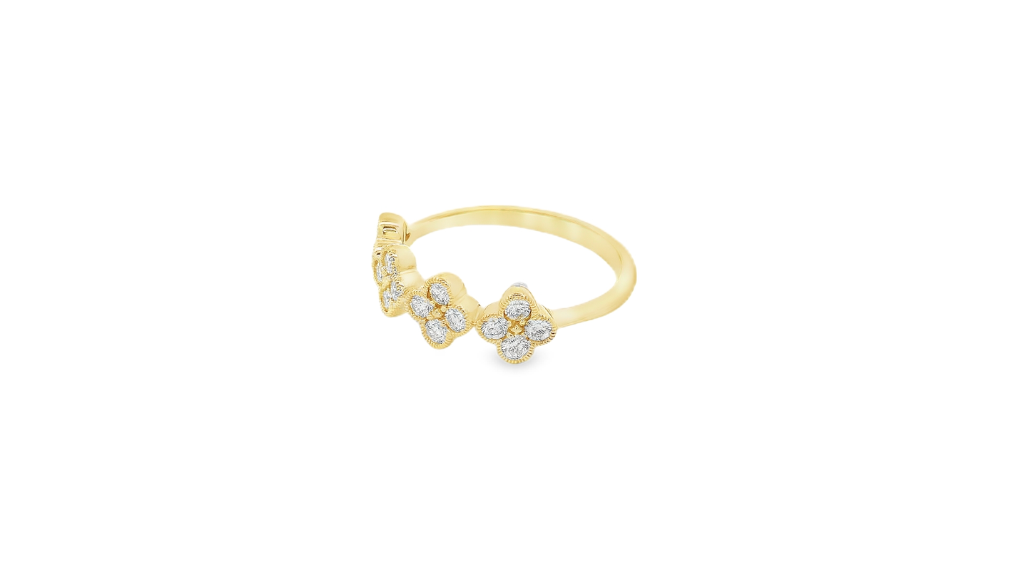 Elegant Gold Diamond Ring