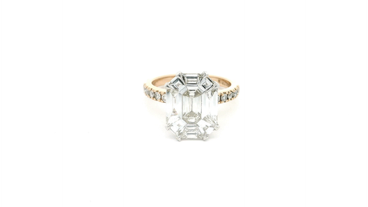 Elegant Diamond Engagement Ring