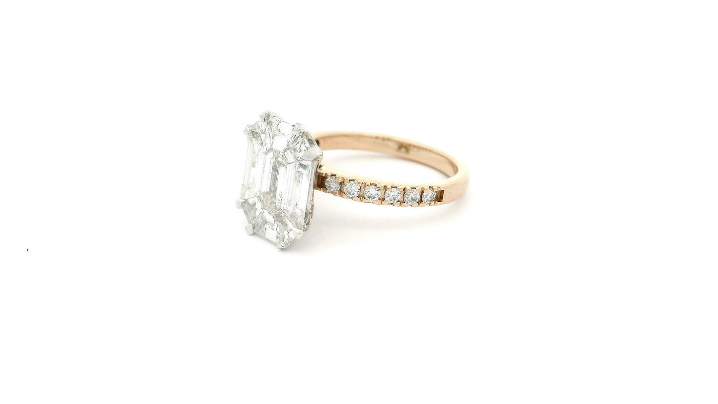 Elegant Diamond Engagement Ring