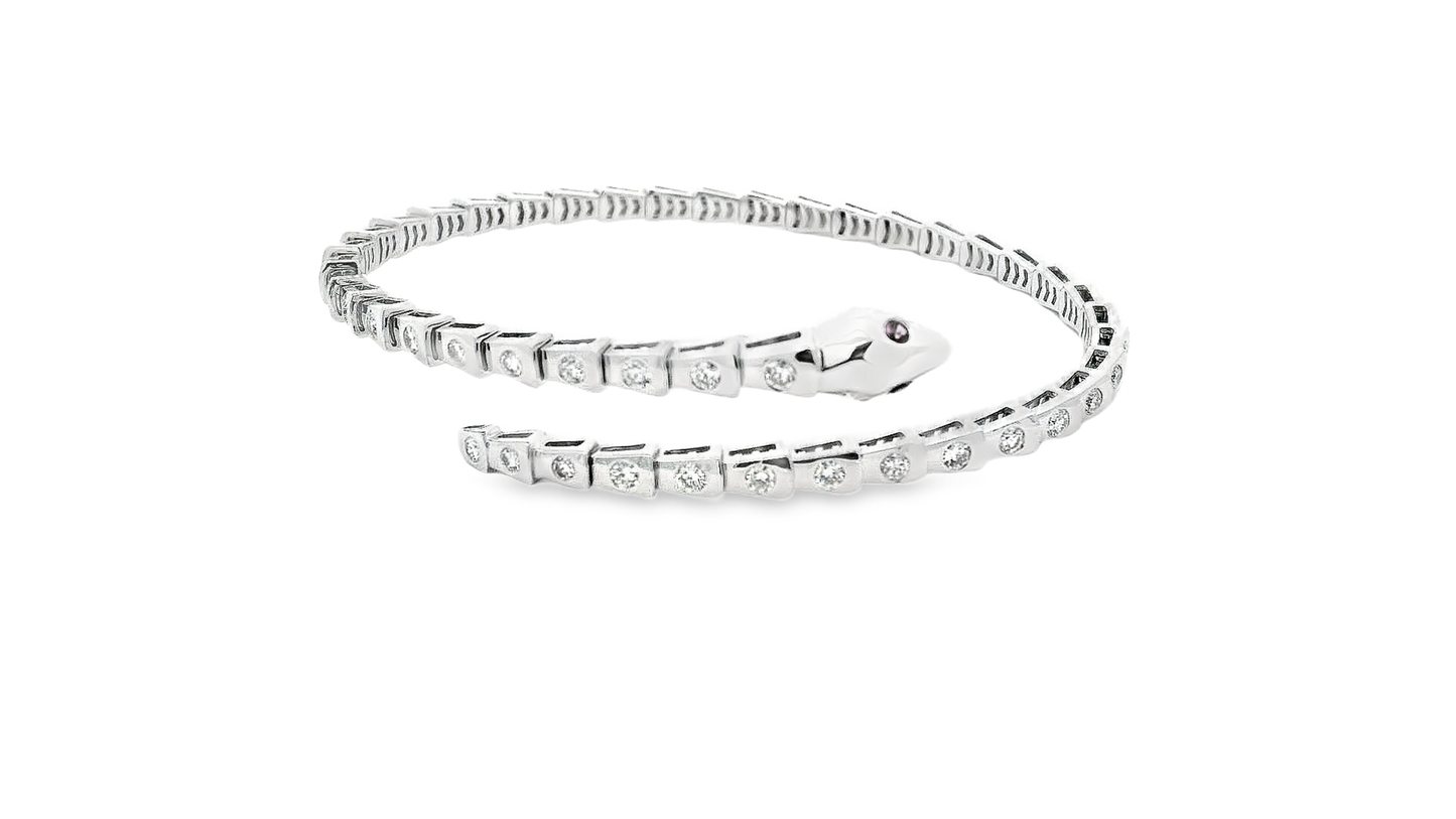 Elegant Snake-Inspired Bracelet