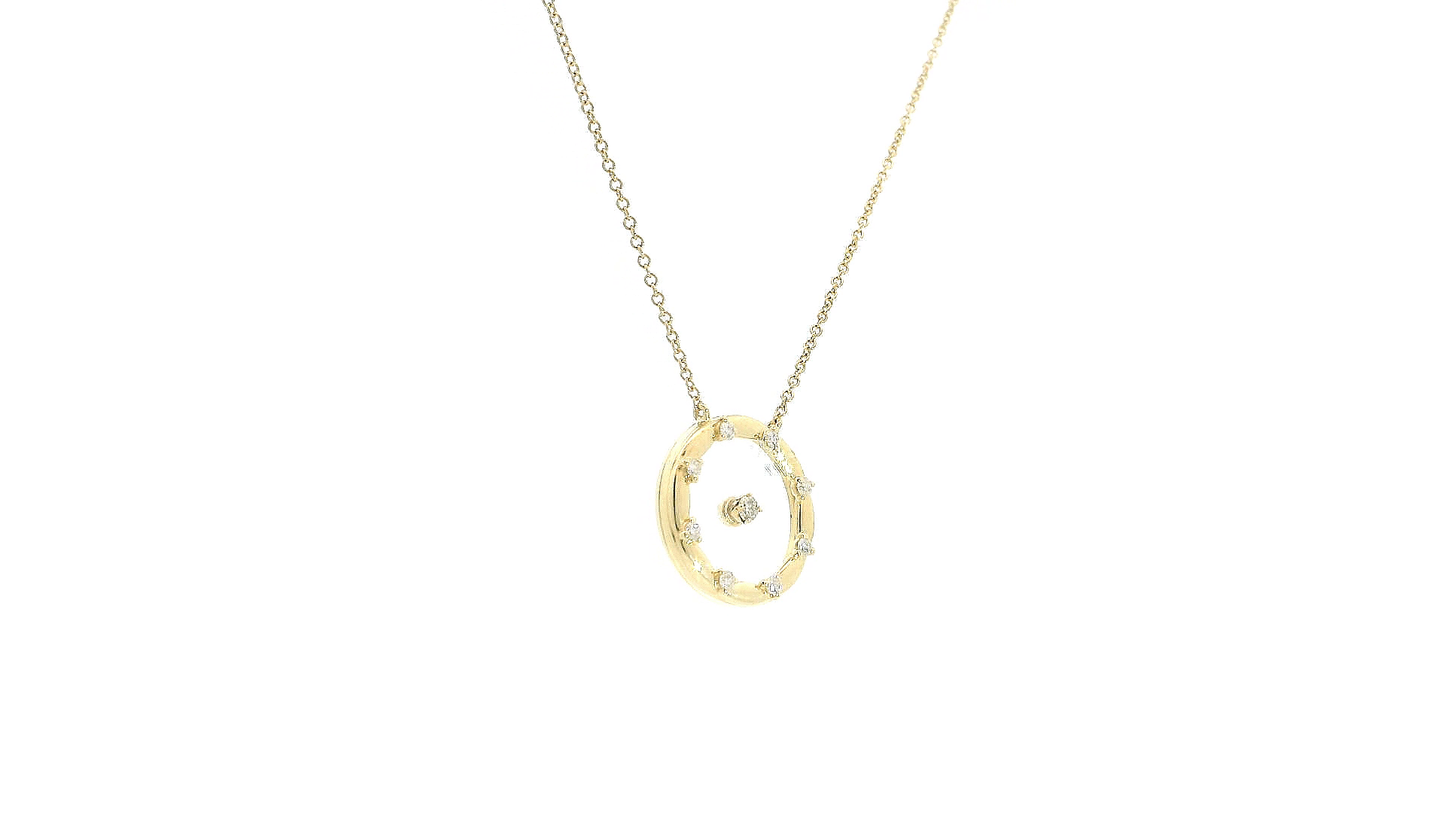 Elegant Oval Pendant Necklace