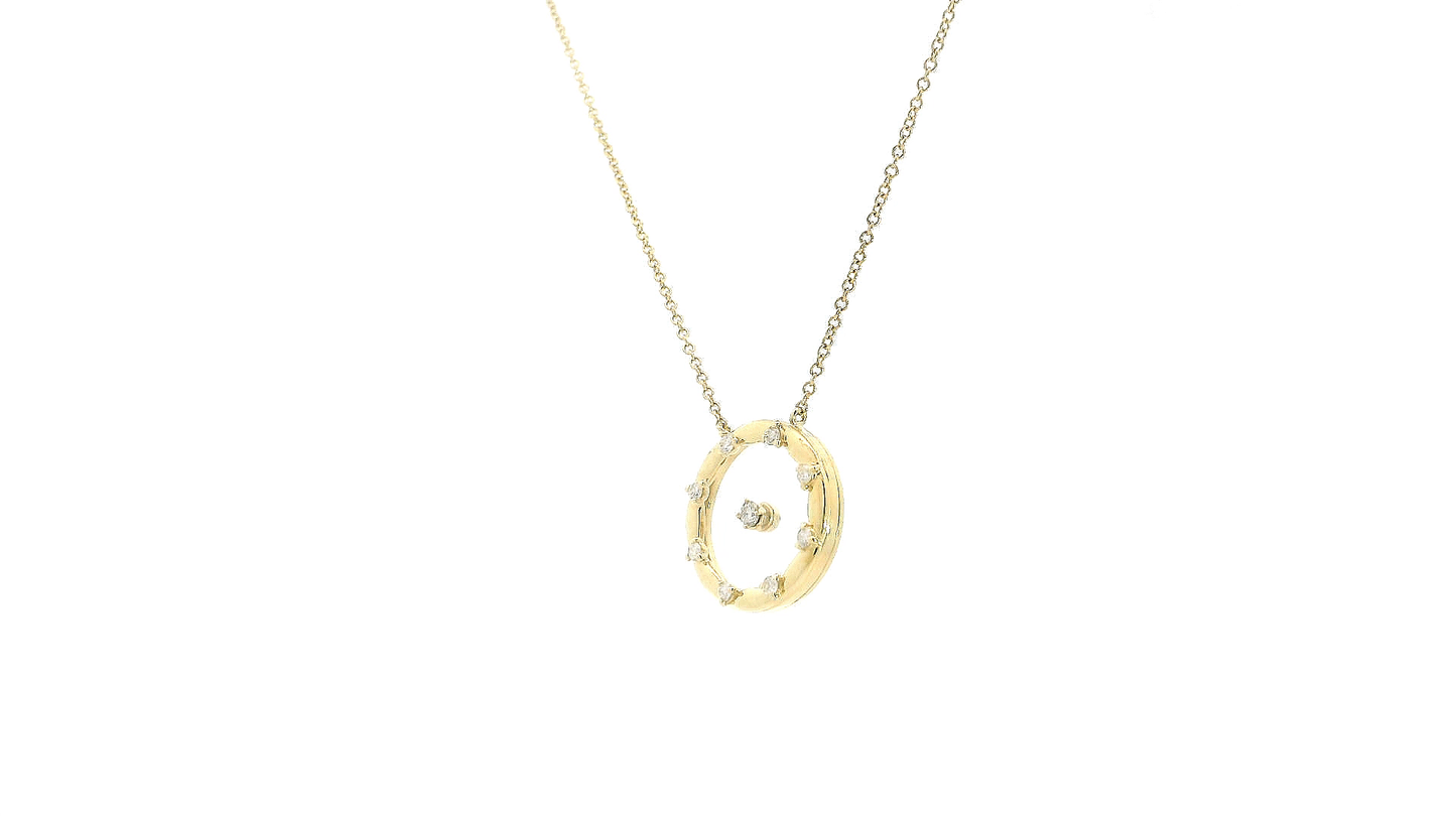 Elegant Oval Pendant Necklace