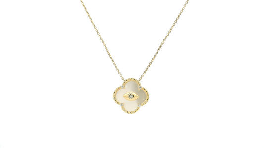Elegant Gold Pendant Necklace