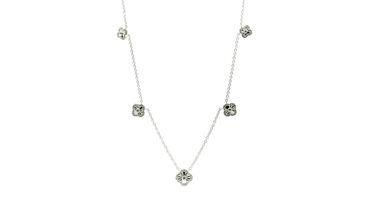 Elegant Gold Pendant Necklace