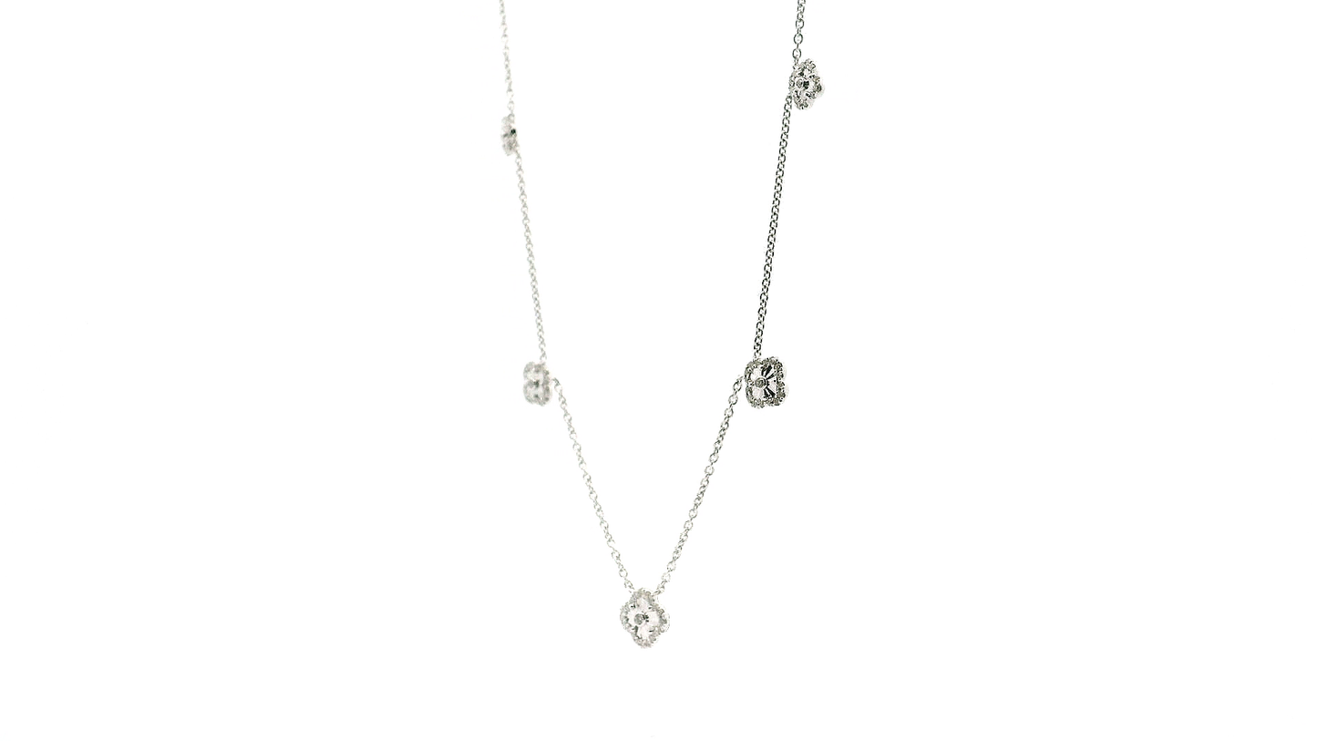 Elegant Gold Pendant Necklace