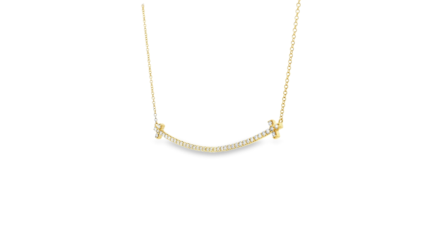 Elegant Gold Necklace with Sparkling Accents