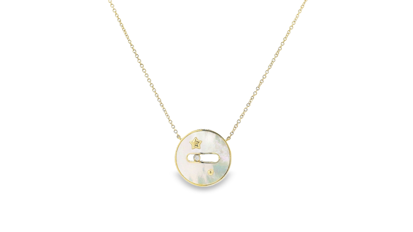 Elegant Gold Pendant Necklace