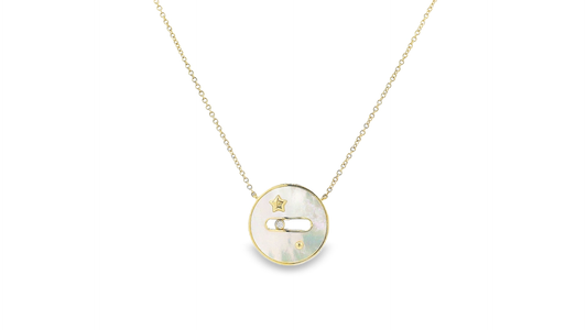 Elegant Gold Pendant Necklace