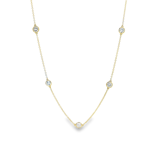 Elegant Necklace with Sparkling Accents