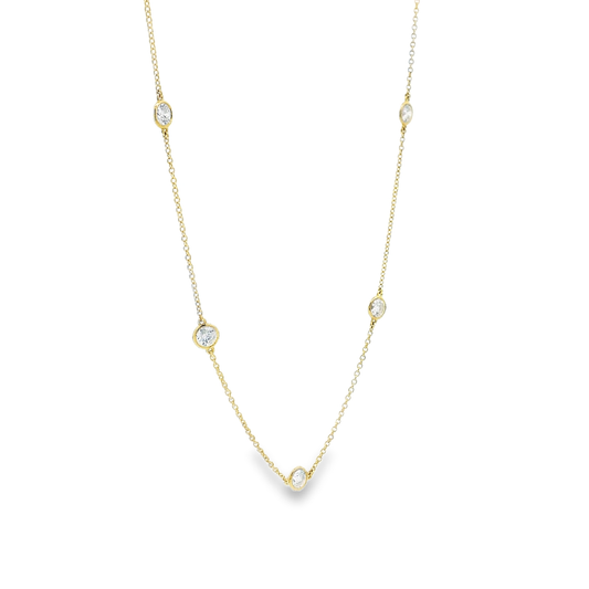 Elegant Necklace with Sparkling Accents