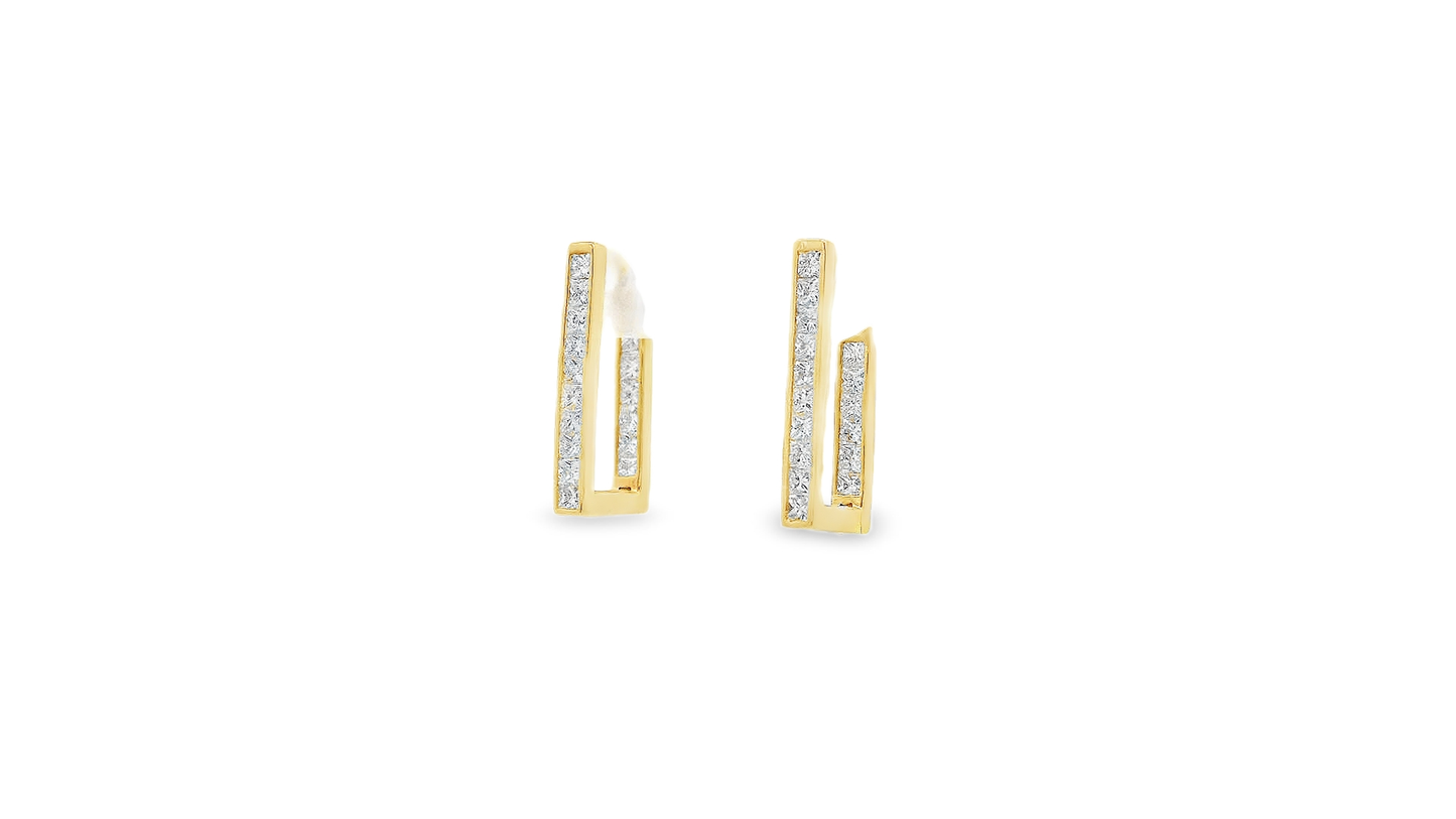 Elegant Earrings with Sparkling Details