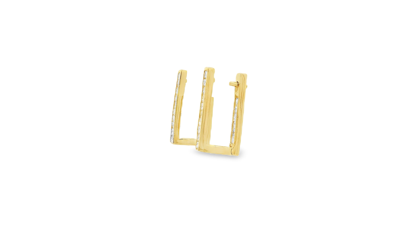 Elegant Earrings with Sparkling Details
