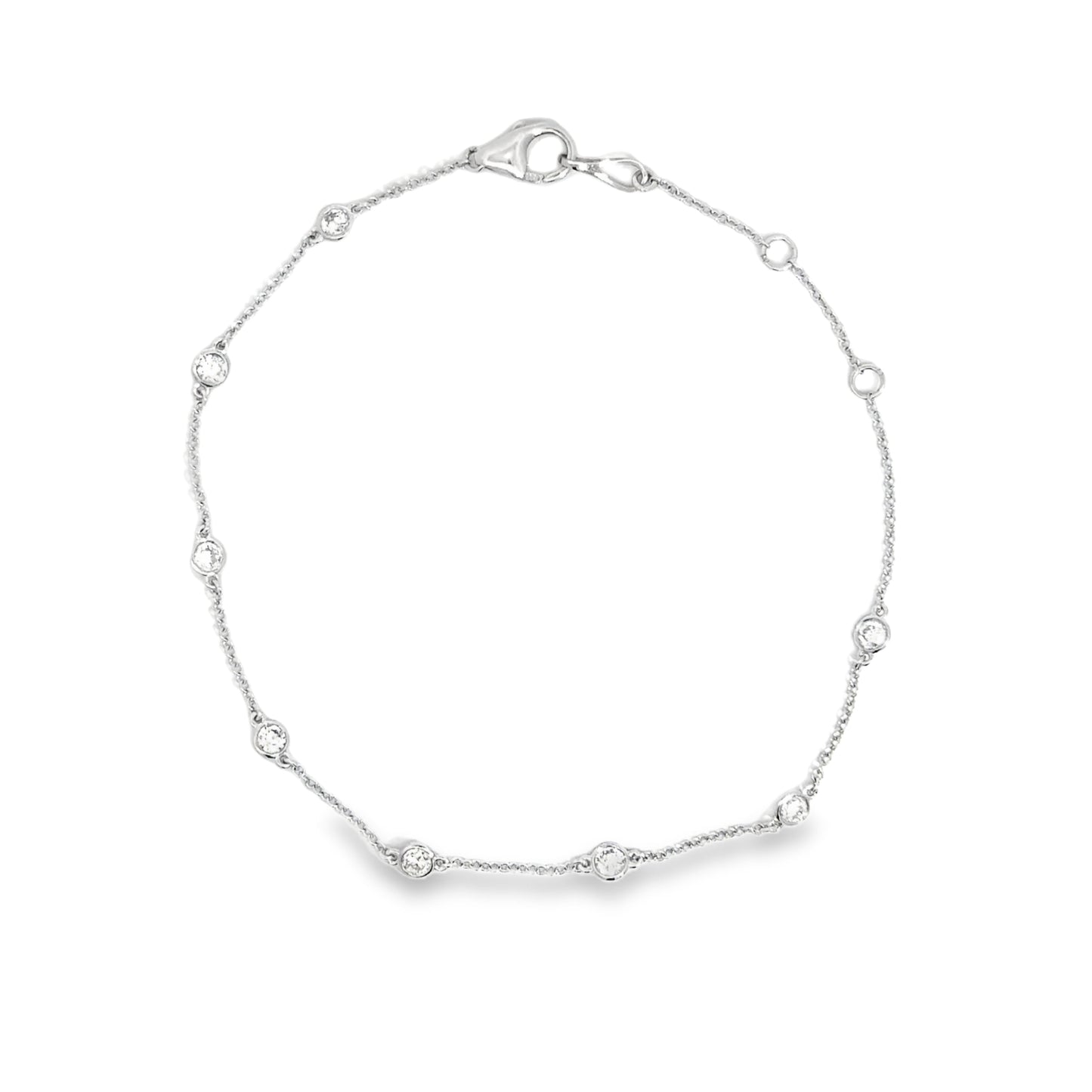 Elegant Gold Bracelet with Sparkling Stones