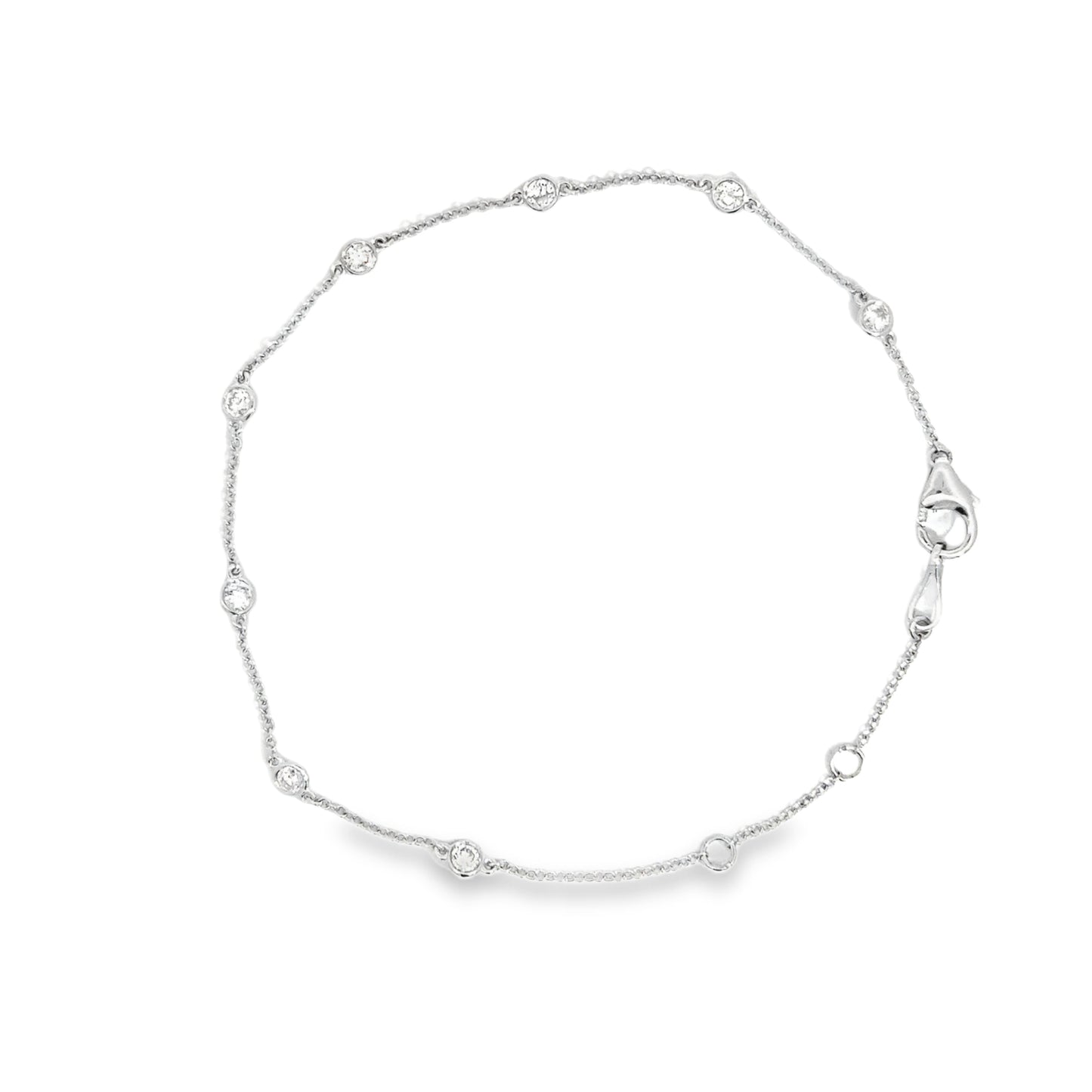 Elegant Gold Bracelet with Sparkling Stones